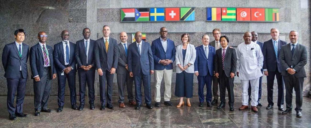 زيارة وكيل وزارة الخارجية الأرجنتينية للبنك الأفريقي للتنمية تؤكد فرص الشراكة في مجالي الزراعة والأدوية زيارة وكيل وزارة الخارجية الأرجنتينية للبنك الأفريقي للتنمية تؤكد فرص الشراكة في مجالي الزراعة والأدوية