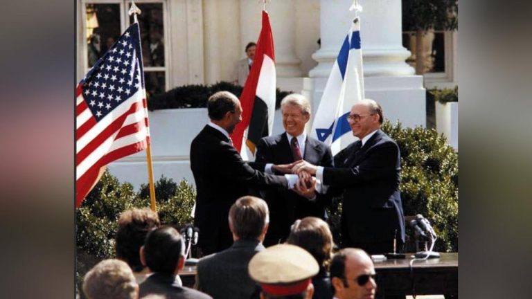 17 شتنبر 1978..عندما انهى الحسن الثاني مقاطعة العرب لإسرائيل