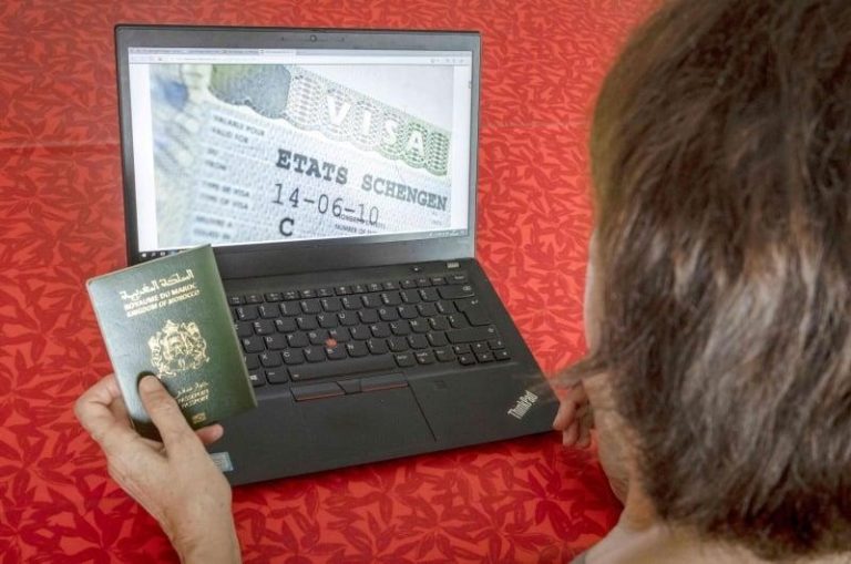 المغرب.. حملة إلكترونية تطالب بفرض التأشيرات على الفرنسيين- (تغريدات)