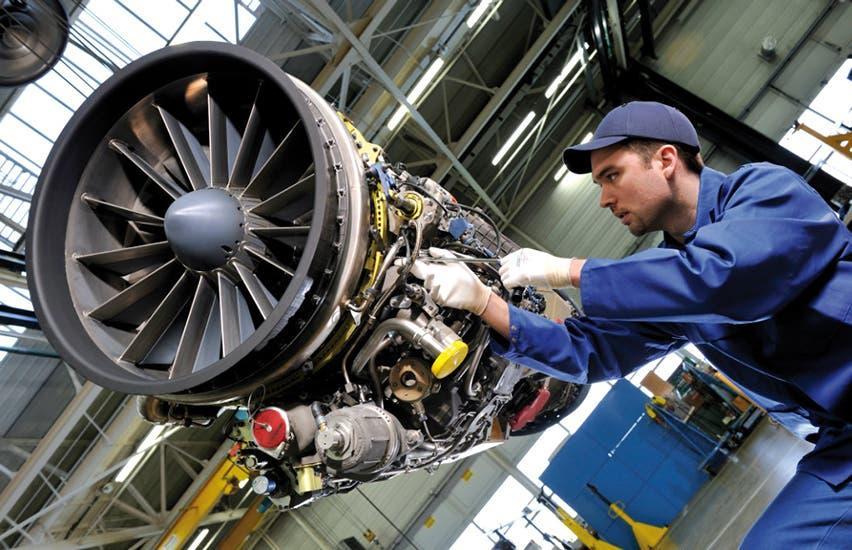 مجموعة صناعة الطيران الإسبانية “أسيتوري” تستقر في المغرب مجموعة صناعة الطيران الإسبانية “أسيتوري” تستقر في المغرب