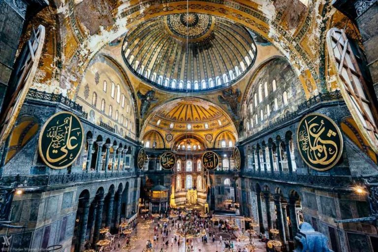 الرحالة المغربي ابن بطوطة وكنيسة آيا صوفيا بالقسطنطينية