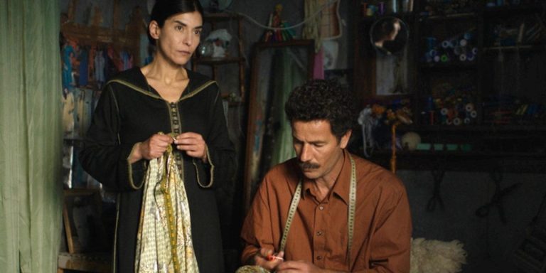 تتويج مزدوج لـ أزرق القفطان للمخرجة المغربية مريم التوزاني بمهرجان الشاشات السوداء بياوندي