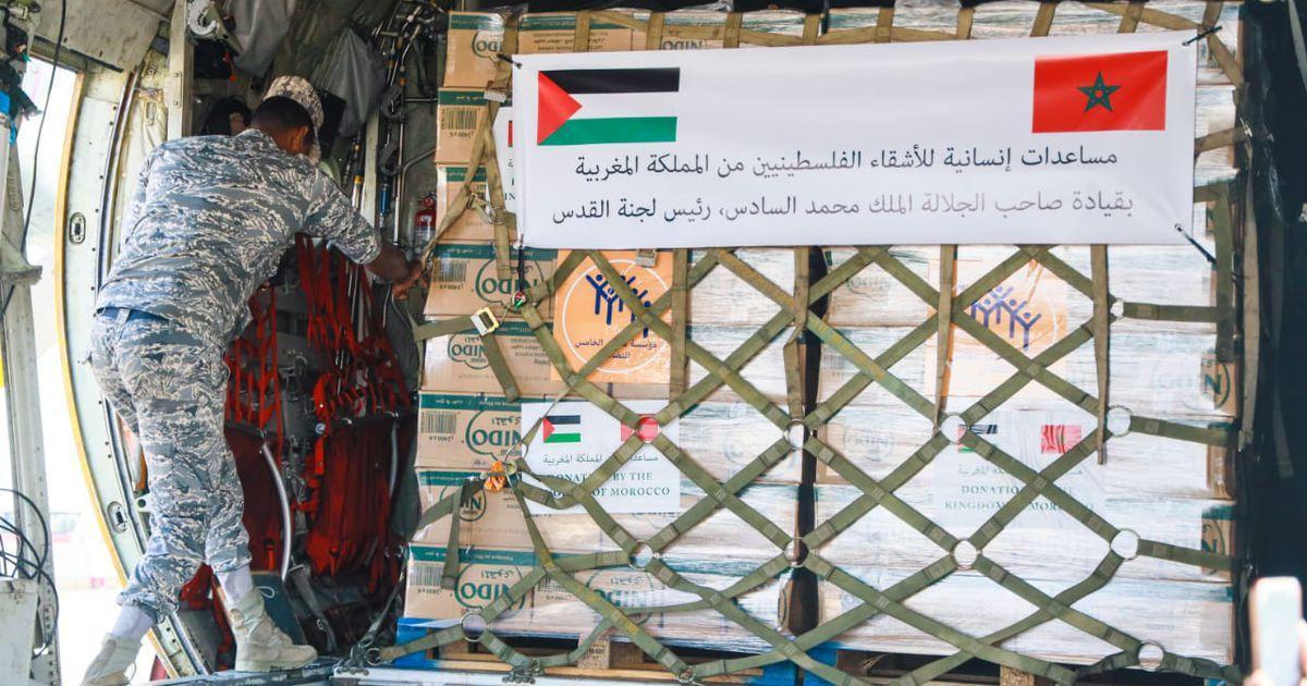توزيع كميات مهمة من المساعدات المغربية العاجلة بالقدس الشريف توزيع كميات مهمة من المساعدات المغربية العاجلة بالقدس الشريف
