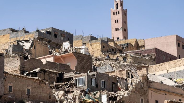 زلزال الحوز: صرف الدفعة الثانية من المساعدات المالية للأسر المتضررة والدفعة الأولى من الدعم الخاص بإعادة بناء المنازل