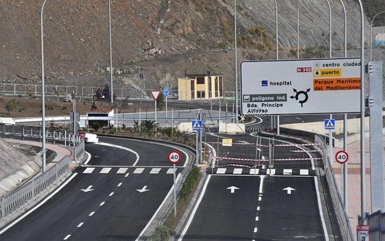رئيس سبتة يدعو وزير السياسة الترابية الإسباني الجديد إلى فتح الجمارك مع المغرب