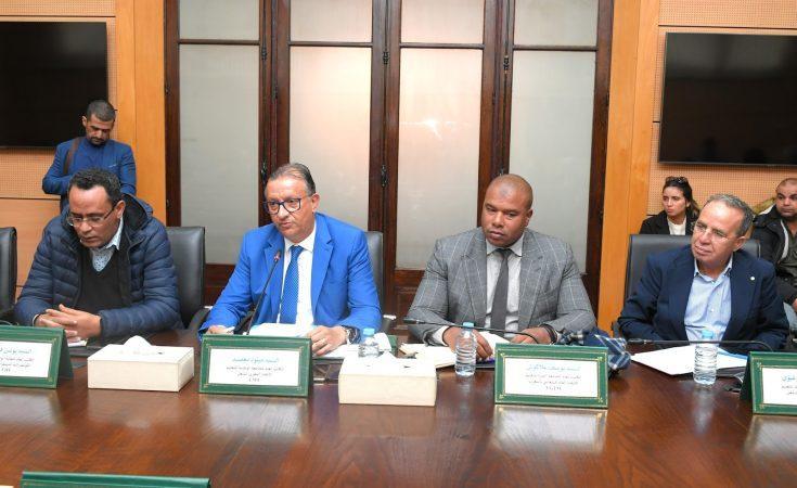 الرغيوي: لقاء النقابات الأربع بالقجع حول تحسين أجور الأساتذة مر في الرغيوي: لقاء النقابات الأربع بالقجع حول تحسين أجور الأساتذة مر في