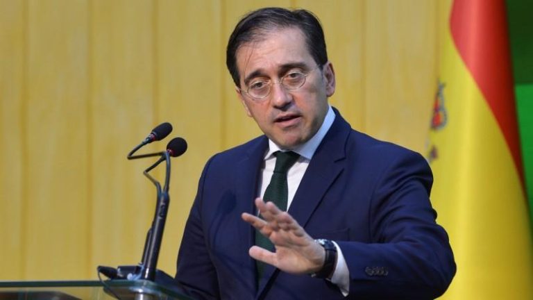 وزير الخارجية الإسباني يؤكد حضور جزر الكناري في الحوار مع المغرب