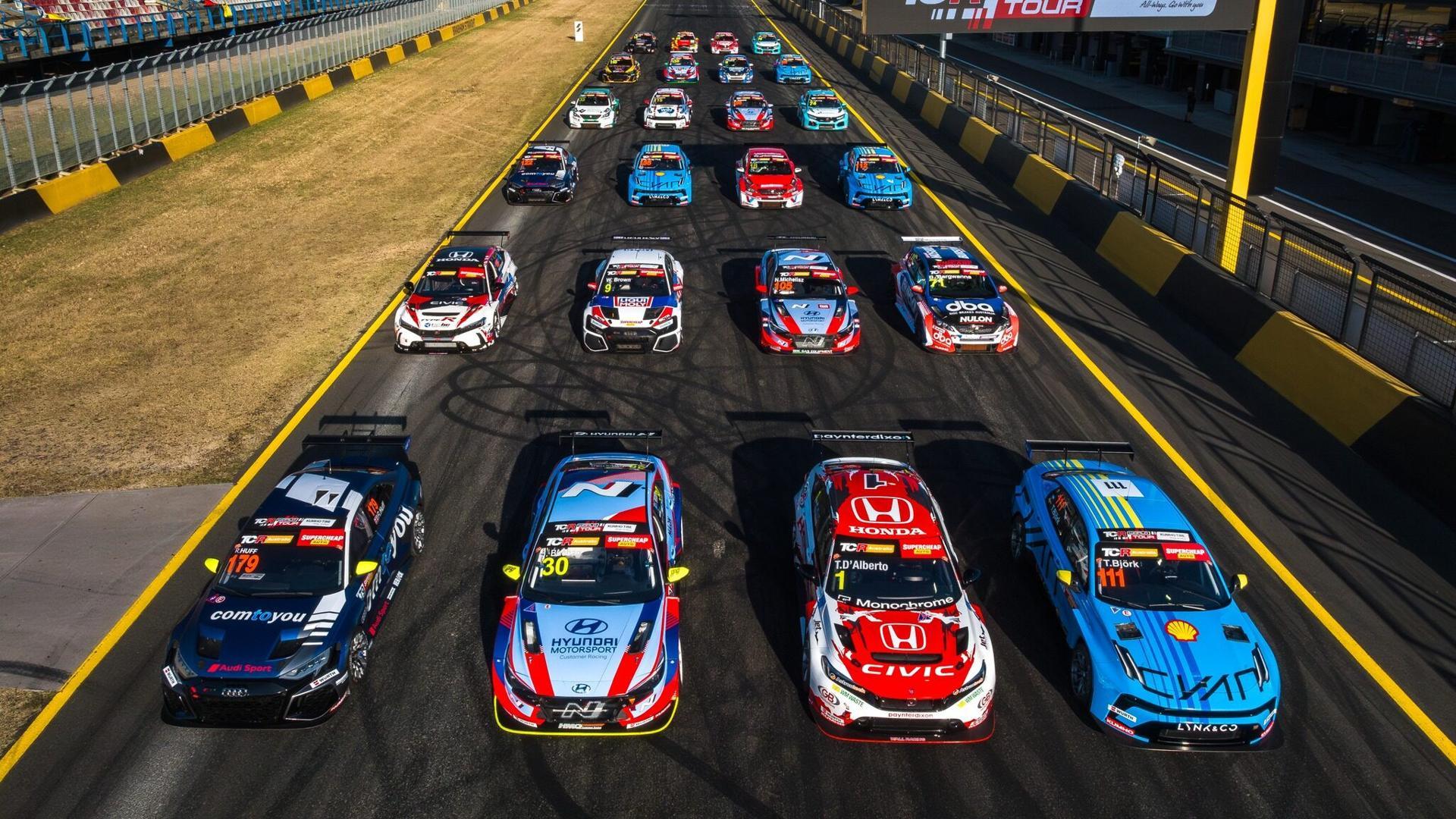 حلبة مولاي الحسن بمراكش ضمن جولة TCR World Tour 2024 حلبة مولاي الحسن بمراكش ضمن جولة TCR World Tour 2024