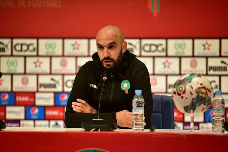 الركراكي يستدعي 27 لاعبا استعدادا لمباراتي زامبيا والكونغو برازافيل
