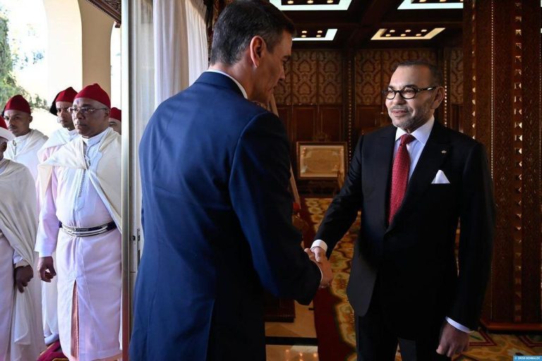 إسبانيا تتطلع إلى حضور الملك محمد السادس حفل تسليم شارة تنظيم كأس العالم 2030