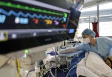 المغرب يسجل حالة وفاة و10 إصابات جديدة بكوفيد-19 خلال الأسبوع الماضي المغرب يسجل حالة وفاة و10 إصابات جديدة بكوفيد-19 خلال الأسبوع الماضي