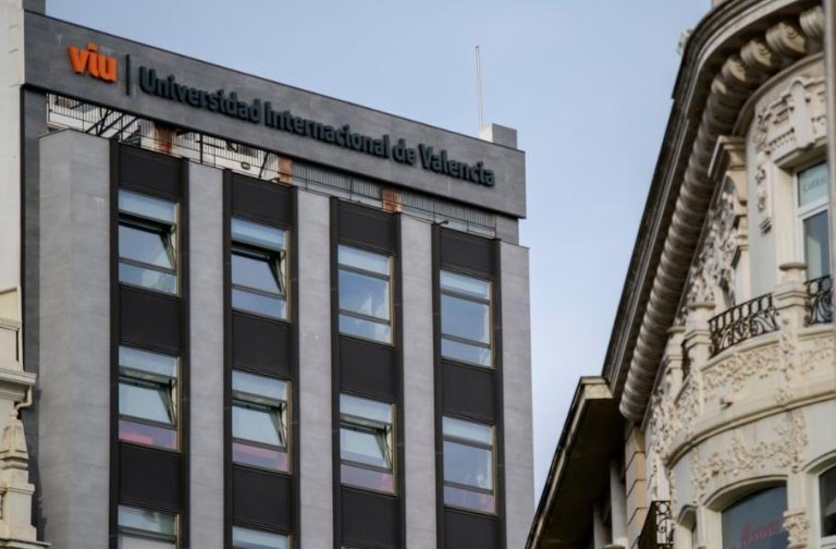 جامعة فالنسيا الدولية تقدم منح دراسية للمغاربة المقيمين في إسبانيا