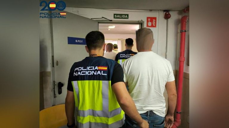 إسبانيا: توقيف رجال أعمال في مايوركا لاستغلالهم عمالا مغاربة موسميين