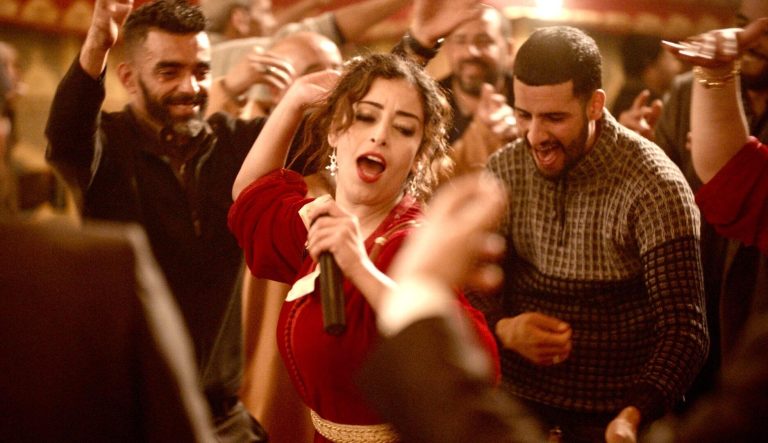 فرنسا: عرض الفيلم المغربي الجميع يحب تودا ضمن مهرجان الفيلم العربي بفاميك