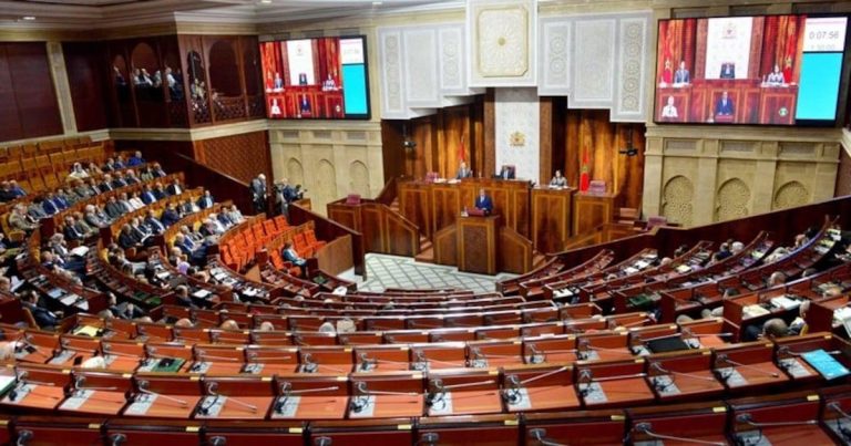 رؤساء فرق الأغلبية بمجلس النواب تنوه بالاتفاق بين الطلبة والحكومة لإنهاء أزمة كليات الطب