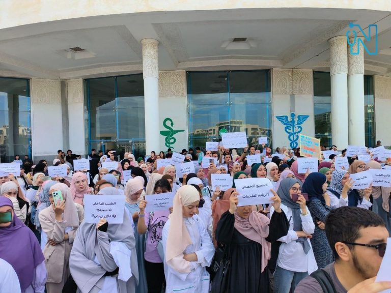وسائل إعلام ونقابات جزائرية تتهم المغرب بالوقوف وراء إضراب كليات العلوم الطبية
