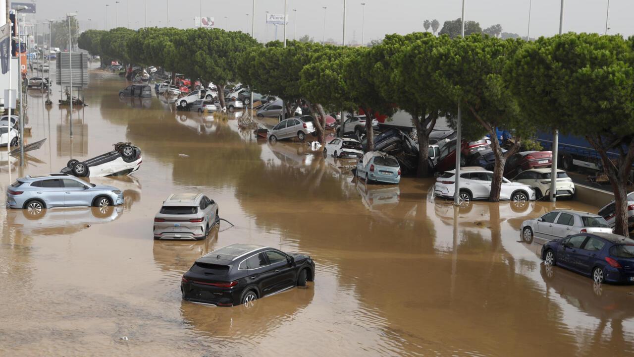 مسؤول إسباني: الجهاز اللوجستي المغربي ساهم بشكل كبير في ترميم البنية التحتية المتضررة نتيجة الفيضانات مسؤول إسباني: الجهاز اللوجستي المغربي ساهم بشكل كبير في ترميم البنية التحتية المتضررة نتيجة الفيضانات