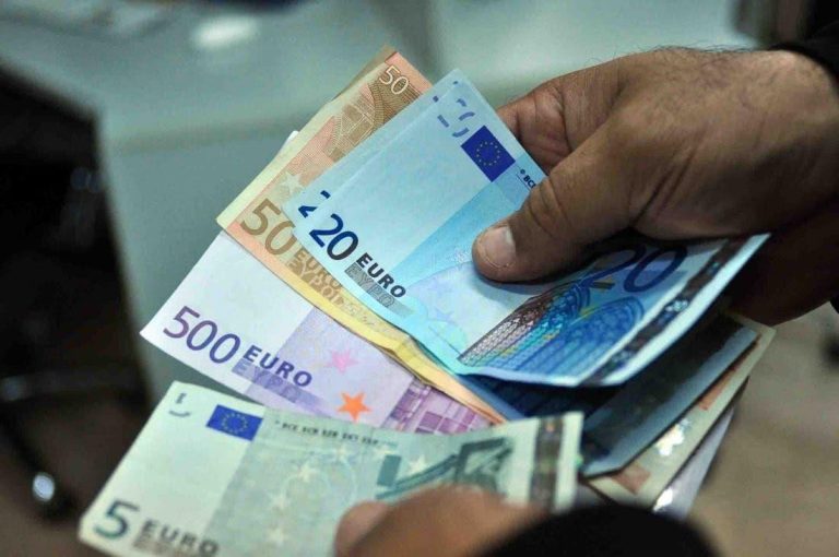 تحويلات مغاربة الخارج تناهز 100,3 مليار درهم عند متم أكتوبر