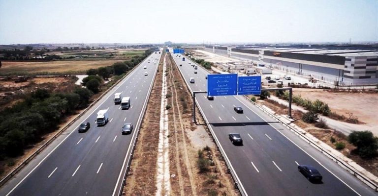 المحكمة الإدارية تقضي بدفع شركة الطرق السيارة تعويضا لسائق اصطدم بحمار