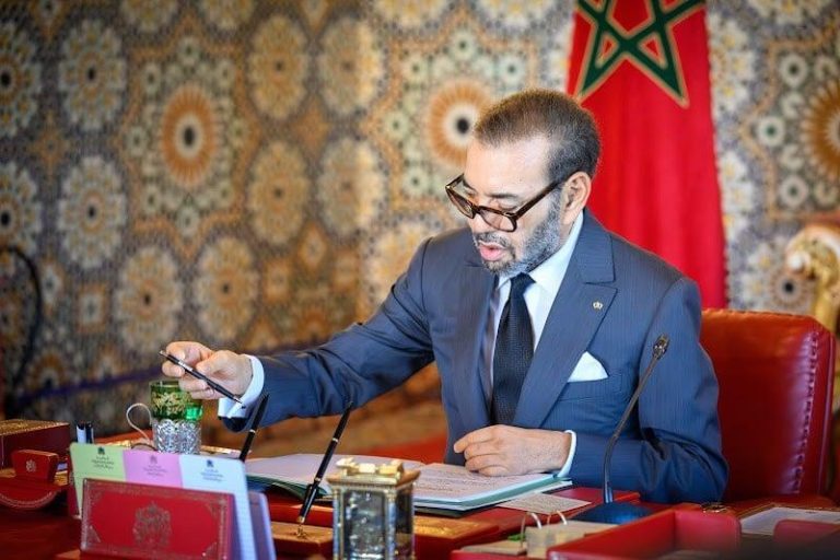 الملك محمد السادس يجري عملية جراحية ناجحة