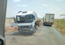 شاحنات مغربية تتعرض لهجوم مسلح في مالي شاحنات مغربية تتعرض لهجوم مسلح في مالي