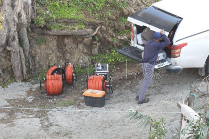 الأمن المغربي يمشط منطقة نفق الحشيش مع سبتة باستخدام أجهزة استشعار الأمن المغربي يمشط منطقة نفق الحشيش مع سبتة باستخدام أجهزة استشعار