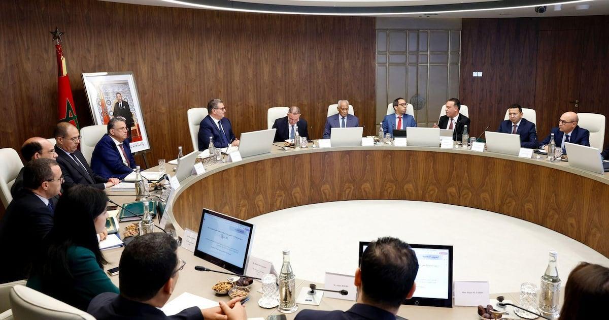 رئيس الحكومة يترأس اجتماعا لتتبع تنزيل قانون العقوبات البديلة رئيس الحكومة يترأس اجتماعا لتتبع تنزيل قانون العقوبات البديلة