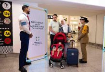 المكتب الوطني للمطارات يحتفي بمغاربة العالم في مختلف مطارات المملكة المكتب الوطني للمطارات يحتفي بمغاربة العالم في مختلف مطارات المملكة