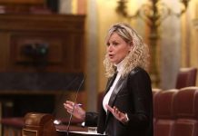 الحكومة الإسبانية تطالب مدينة خوميا بسحب قرار معاد للإسلام الحكومة الإسبانية تطالب مدينة خوميا بسحب قرار معاد للإسلام