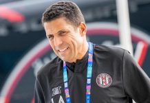 الجزيرة الإماراتي ينهي تعاقده مع المدرب المغربي الحسين عموتة الجزيرة الإماراتي ينهي تعاقده مع المدرب المغربي الحسين عموتة