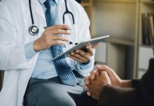 دراسة: 8% من الأطباء النفسيين بالمغرب حاولوا الانتحار دراسة: 8% من الأطباء النفسيين بالمغرب حاولوا الانتحار