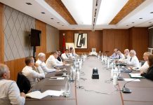 الحكومة: الحوار مع الشباب لحل الإشكالات الاجتماعية الحكومة: الحوار مع الشباب لحل الإشكالات الاجتماعية