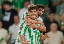 الزلزولي يقود بيتيس للفوز على إسبانيول في الدوري الإسباني الزلزولي يقود بيتيس للفوز على إسبانيول في الدوري الإسباني