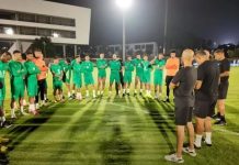 وليد الركراكي يثني على حكيمي وبونو والكعبي وليد الركراكي يثني على حكيمي وبونو والكعبي