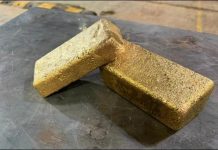 مغربية بين معتقلي تجارة الذهب غير المشروعة في غانا مغربية بين معتقلي تجارة الذهب غير المشروعة في غانا