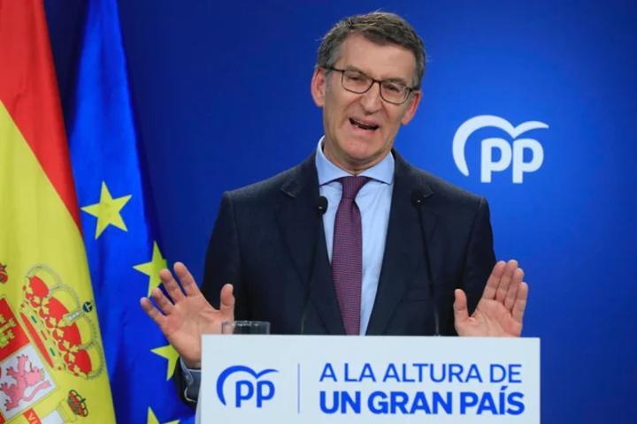 الحزب الشعبي الاسباني يقترح تشديد شروط الحصول على الجنسية الحزب الشعبي الاسباني يقترح تشديد شروط الحصول على الجنسية