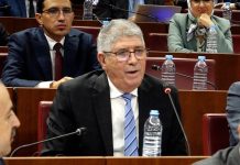 البرلماني التويزي يوضح قصده من «طحن الورق مع الدقيق» البرلماني التويزي يوضح قصده من «طحن الورق مع الدقيق»