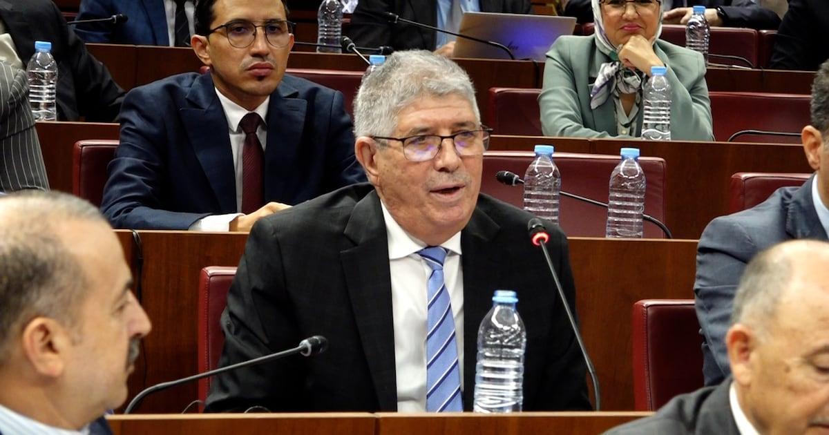 البرلماني التويزي يوضح قصده من «طحن الورق مع الدقيق» البرلماني التويزي يوضح قصده من «طحن الورق مع الدقيق»