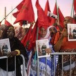 المغاربة يحتفلون بقرار الأمم المتحدة حول الصحراء المغاربة يحتفلون بقرار الأمم المتحدة حول الصحراء