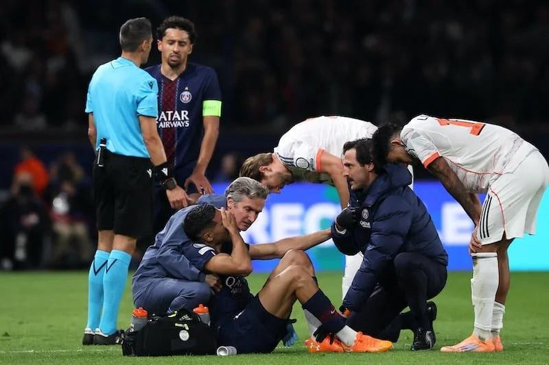 الإصابة تبعد حكيمي عن الميادين ستة أسابيع الإصابة تبعد حكيمي عن الميادين ستة أسابيع