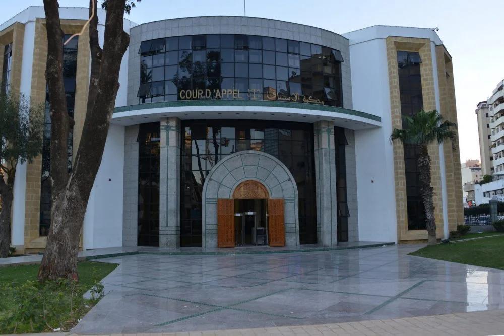 إدانة قاصر بـ15 سنة سجناً لاغتصابه وقتل طفلة إدانة قاصر بـ15 سنة سجناً لاغتصابه وقتل طفلة