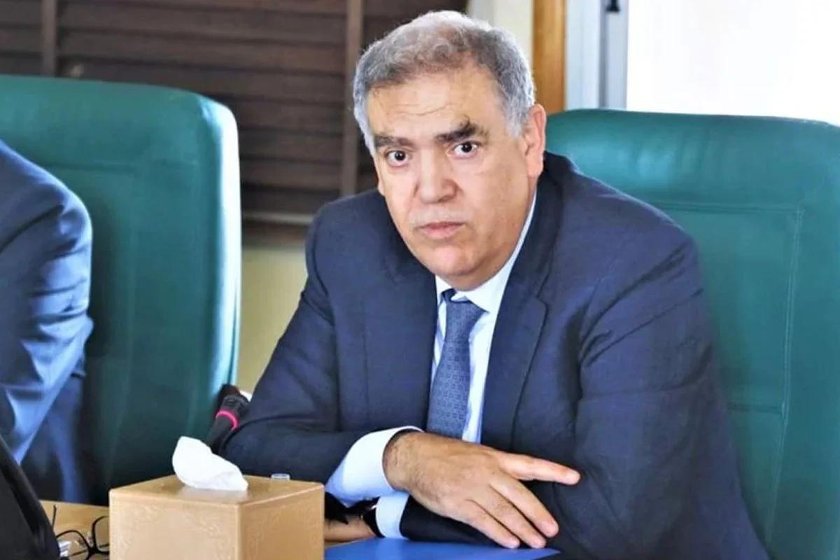 تحذير وزير الداخلية للمسؤولين من الاستيلاء على الممتلكات تحذير وزير الداخلية للمسؤولين من الاستيلاء على الممتلكات