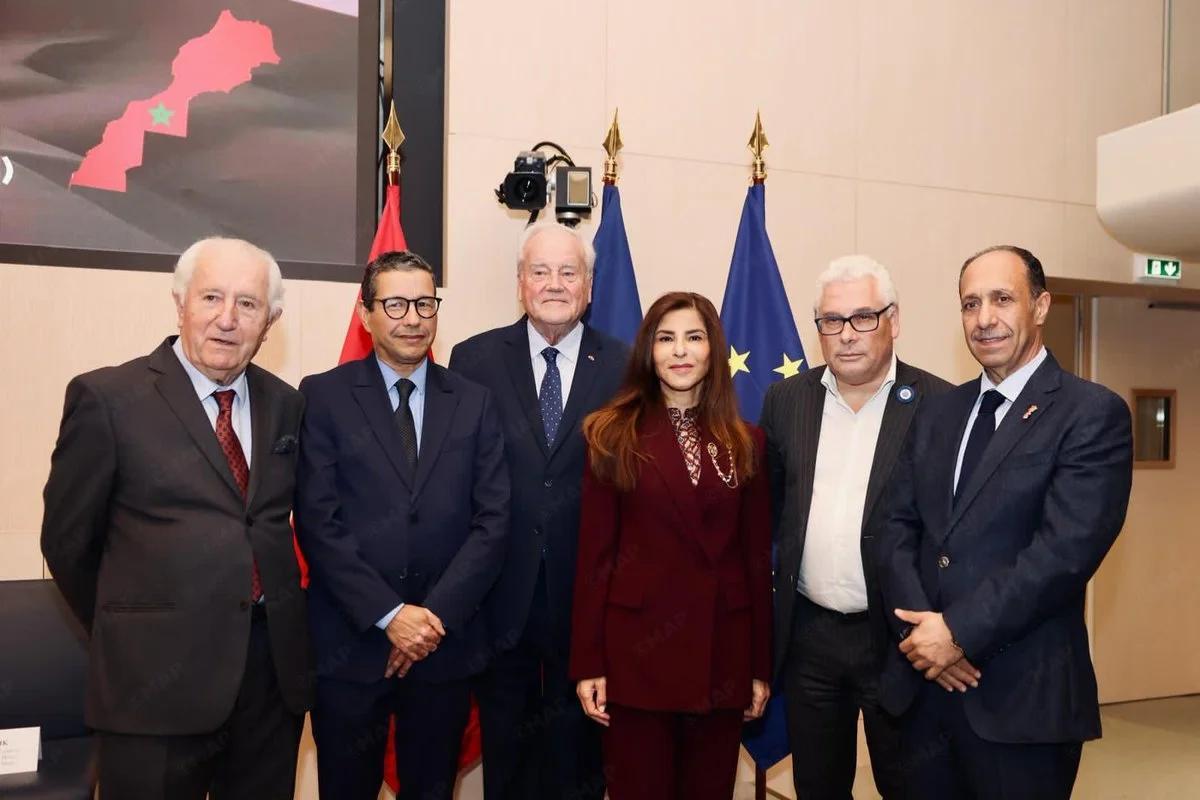 تخليد الذكرى الخمسين للمسيرة الخضراء في فرنسا تخليد الذكرى الخمسين للمسيرة الخضراء في فرنسا