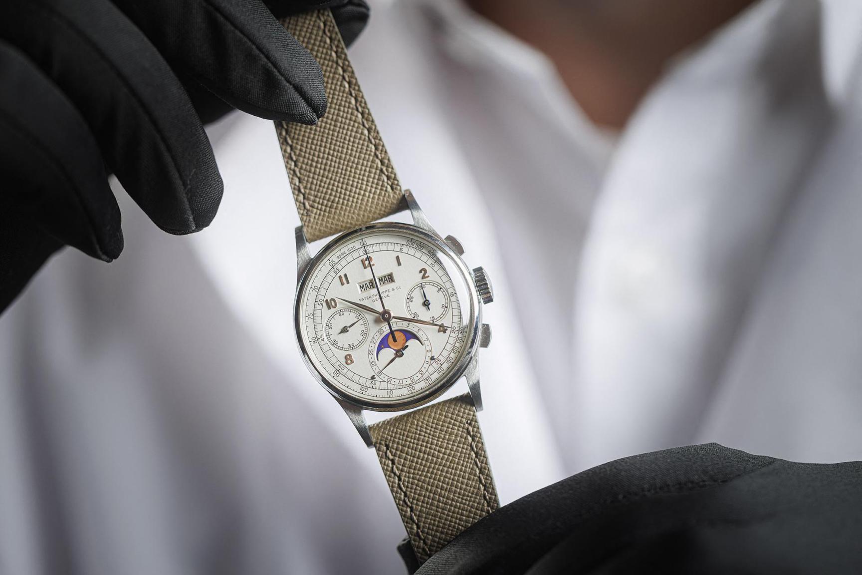 ساعة باتيك فيليب نادرة تباع بـ17.6 مليون دولار بجنيف ساعة باتيك فيليب نادرة تباع بـ17.6 مليون دولار بجنيف