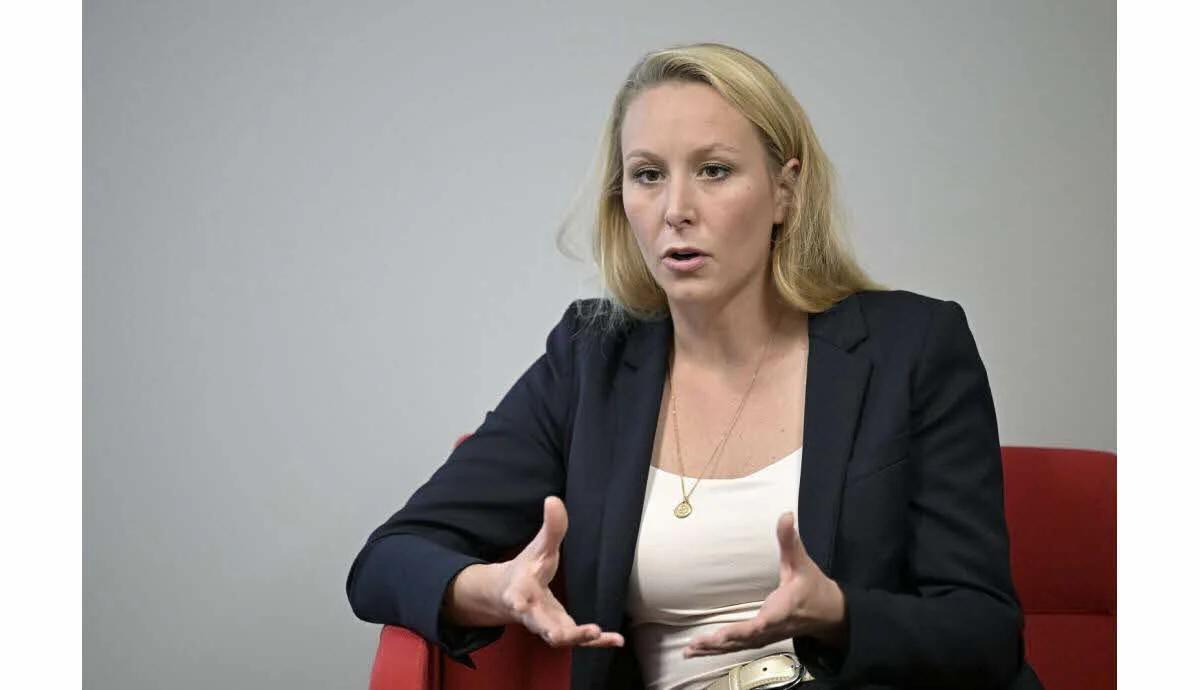 فرنسا: تبرئة ماريون مارشال من تهمة التشهير ضد مدرسة إسلامية فرنسا: تبرئة ماريون مارشال من تهمة التشهير ضد مدرسة إسلامية