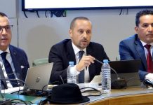 انتقادات المعارضة لصمت الحكومة حول أدوية الاستيراد انتقادات المعارضة لصمت الحكومة حول أدوية الاستيراد