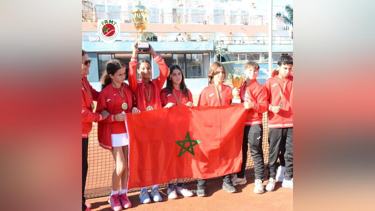 المغرب يتوج بطلا لإفريقيا في كرة المضرب لفئة أقل من 12 سنة المغرب يتوج بطلا لإفريقيا في كرة المضرب لفئة أقل من 12 سنة