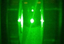 “ملقط من الضوء”.. كيف يساعد الليزر العلماء على كشف سر البرق؟ "ملقط من الضوء".. كيف يساعد الليزر العلماء على كشف سر البرق؟