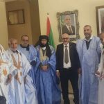 شيوخ صحراويون يطالبون بفتح قنصلية في العيون شيوخ صحراويون يطالبون بفتح قنصلية في العيون