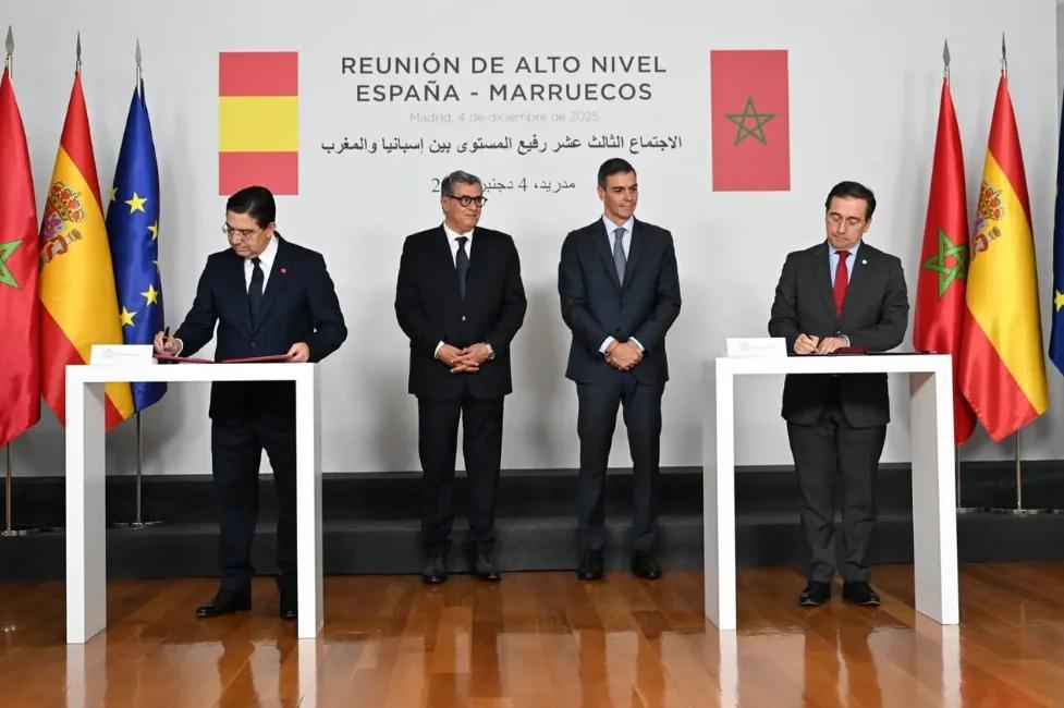 المغرب وإسبانيا يوقعان اتفاقات جديدة في الاجتماع رفيع المستوى المغرب وإسبانيا يوقعان اتفاقات جديدة في الاجتماع رفيع المستوى